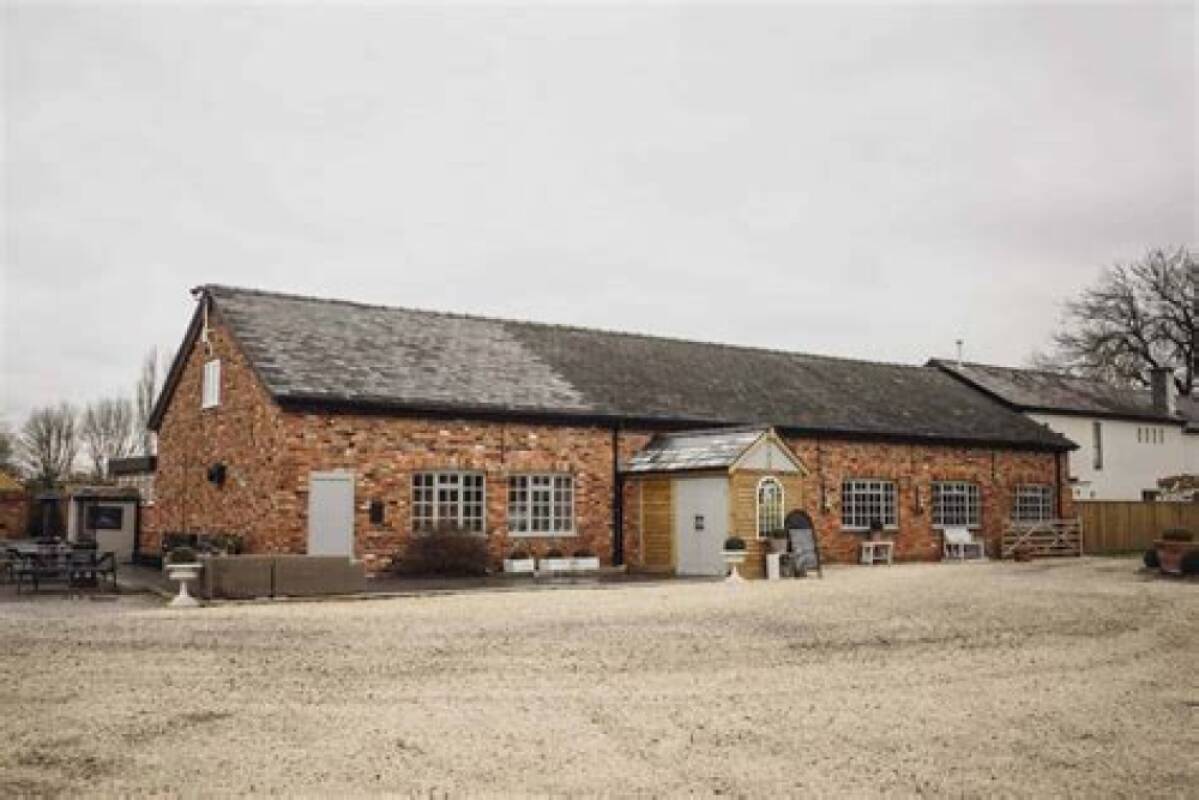 Larkspur lodge