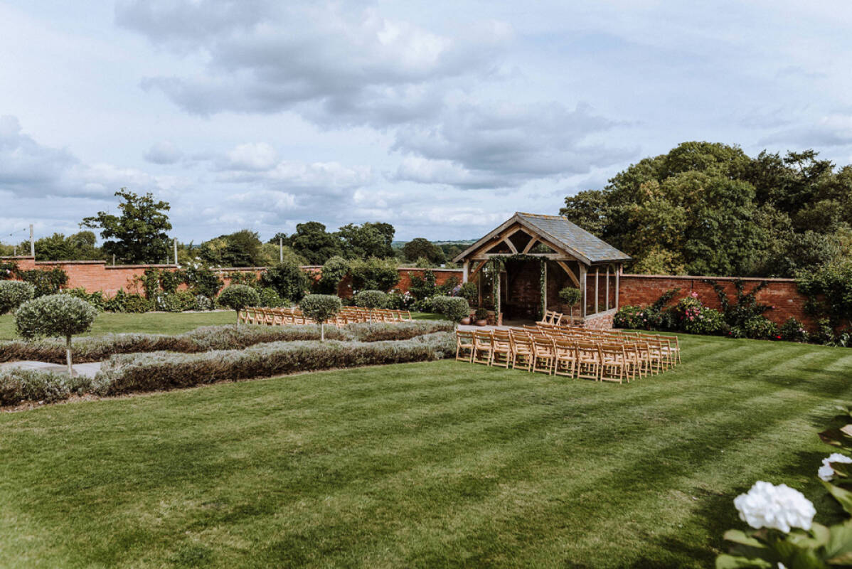 Upton Barn and Walled Garden