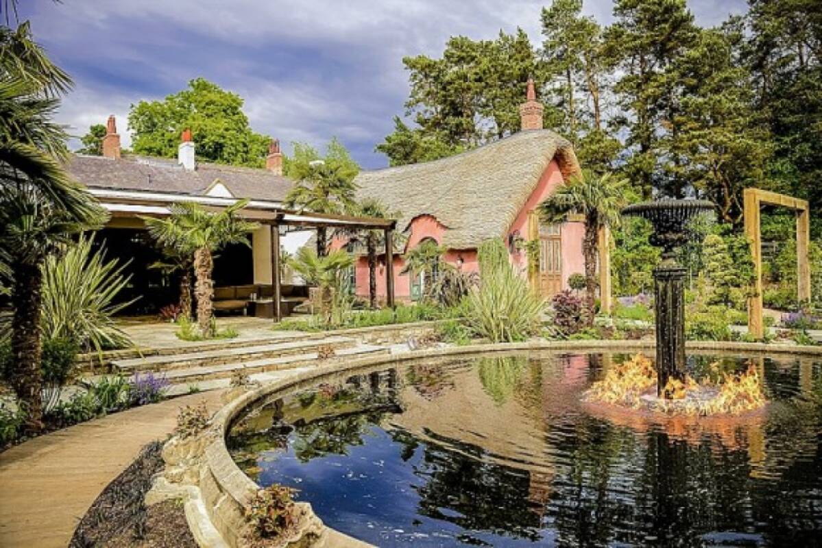Le Petite Chateau