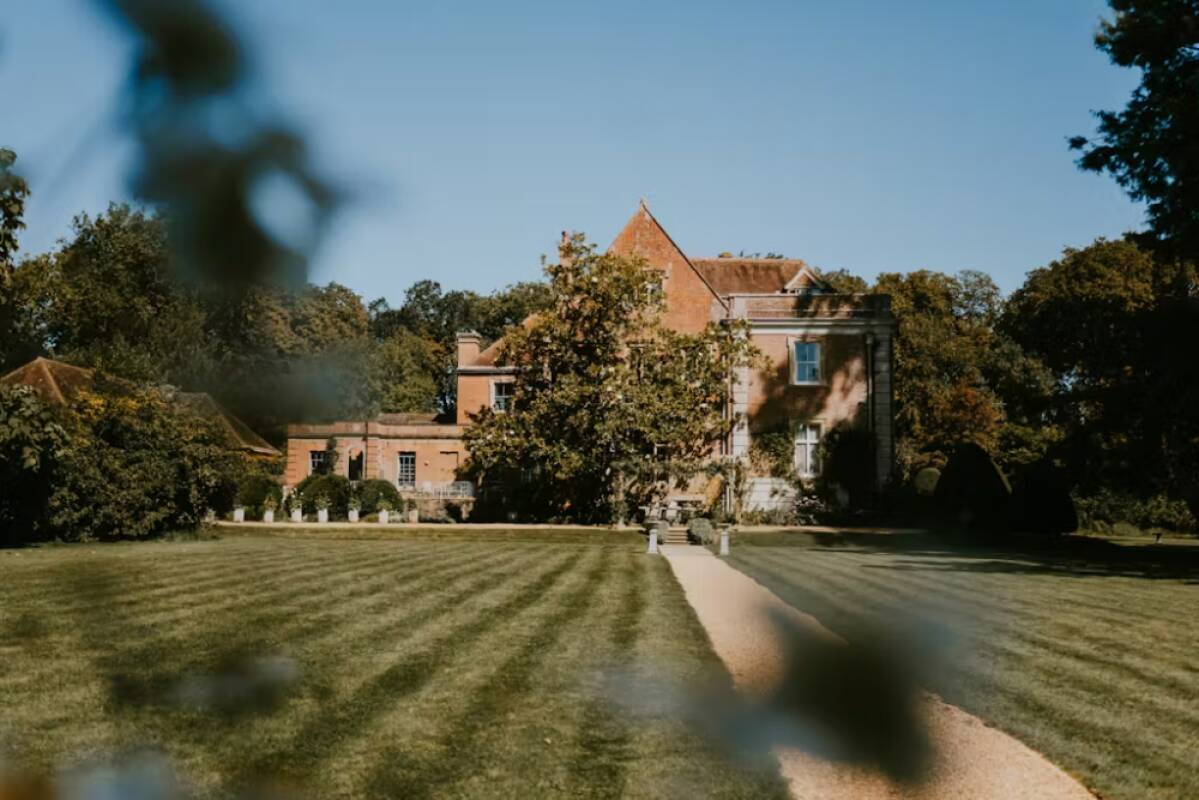 Deans Court
