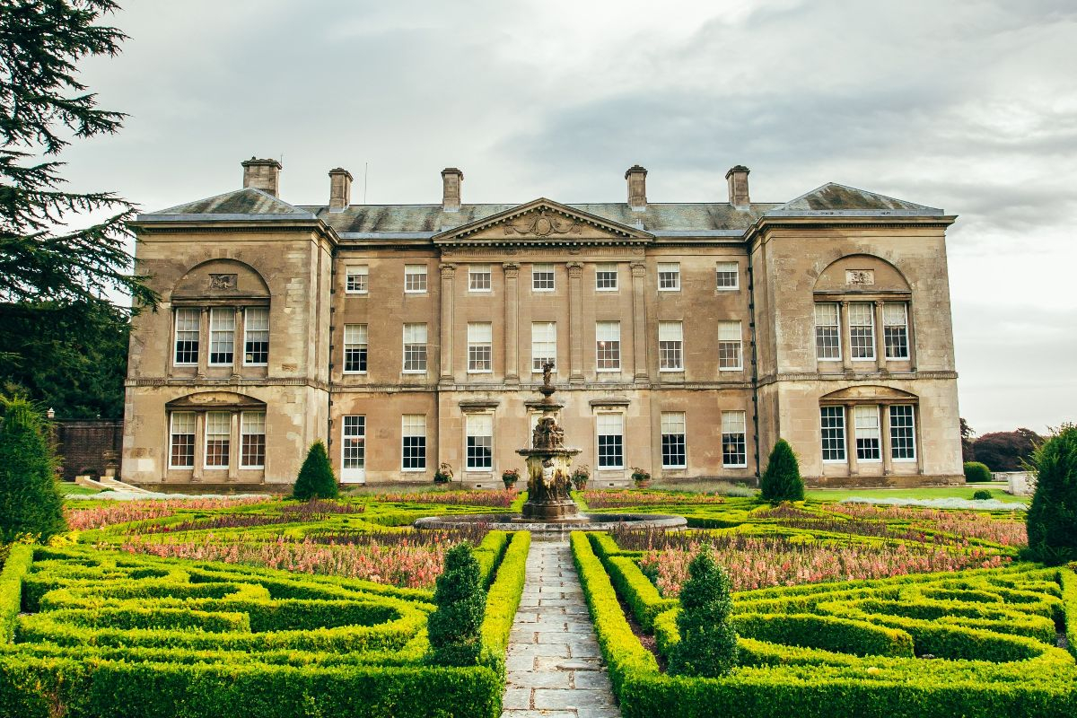 Sledmere House
