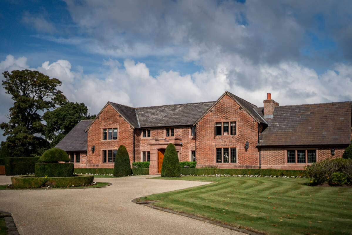 Merrydale Manor