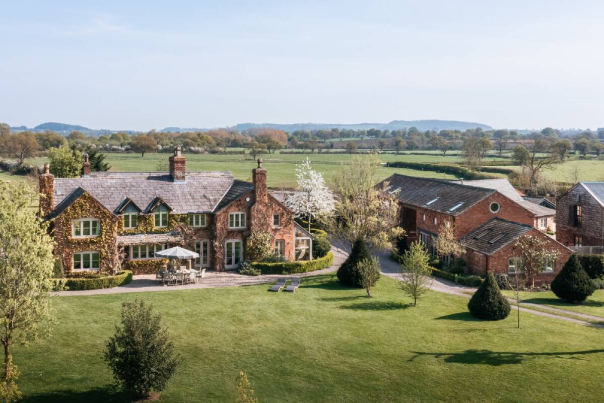 Scarlet Hall 
