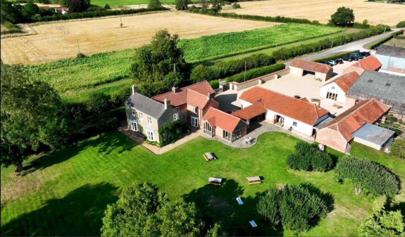 Abbey Farm Weddings
