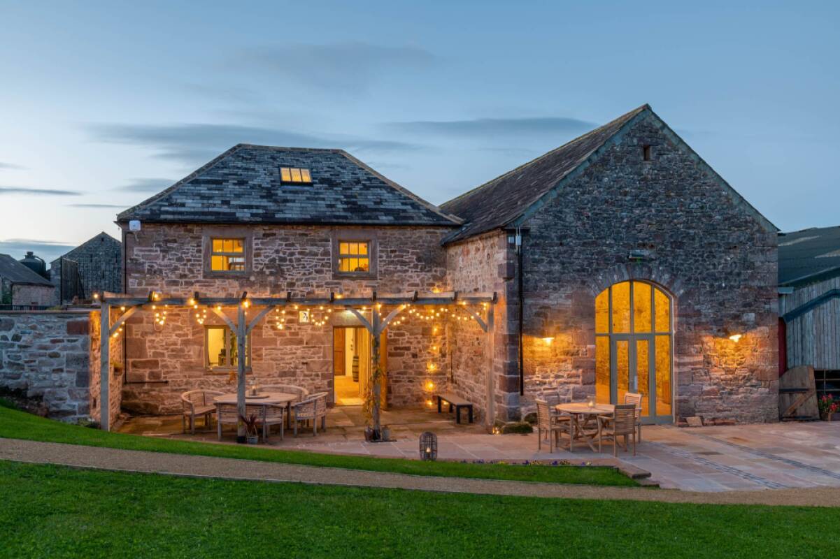Long Acre Barn